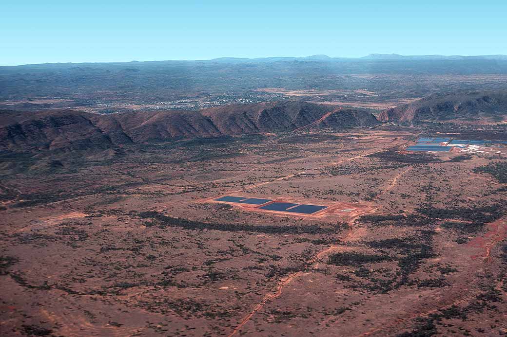 Alice Springs, McDonnell Ranges