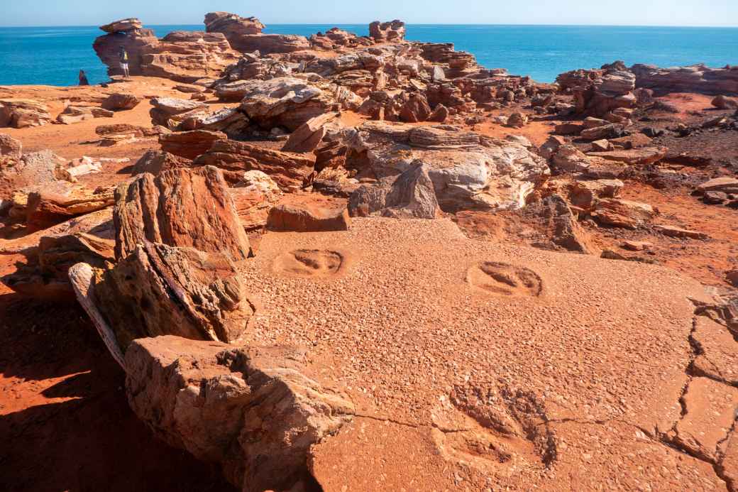 Dinosaur footprints, Gantheaume Point