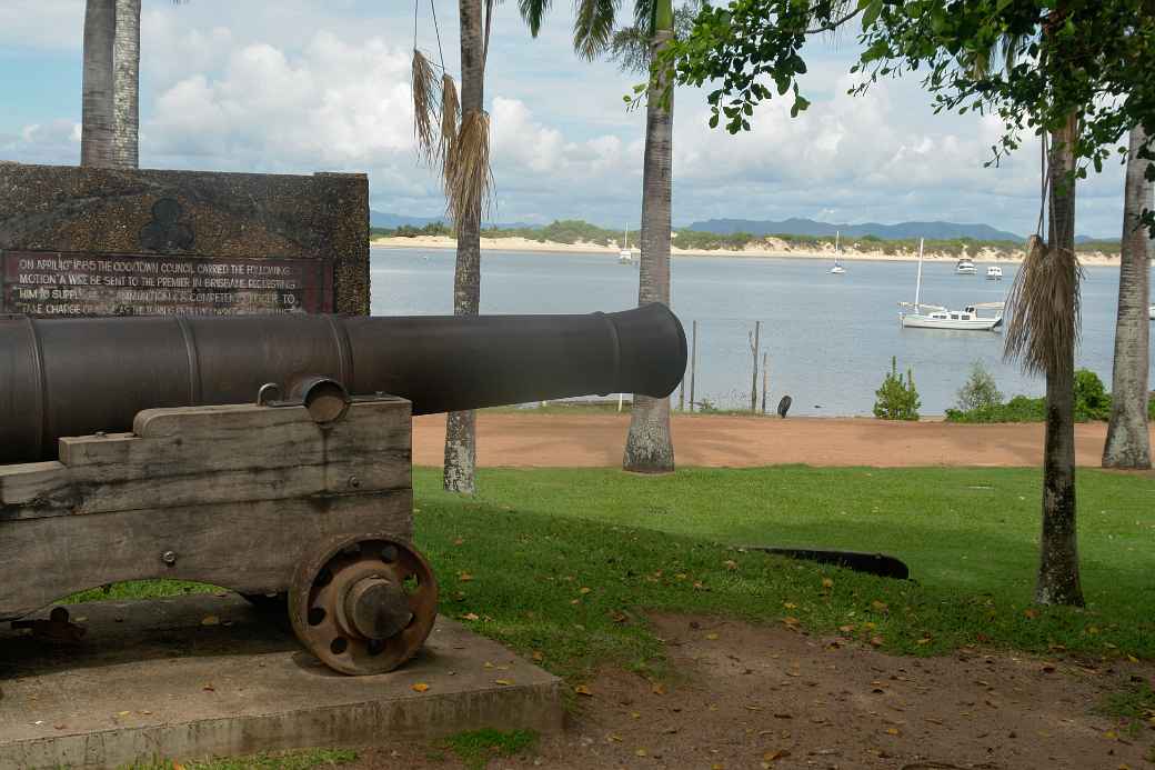 Cannon and monument
