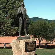 Captain Cook's statue