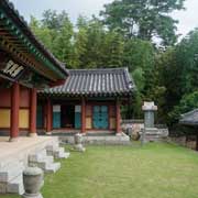 Changyeolsa shrine