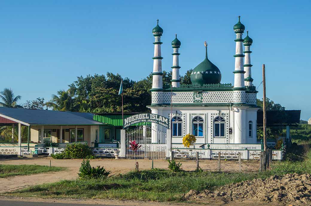 Noeroel Islam mosque, Meerzorg