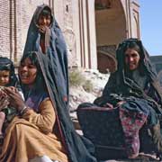 Kuchi women