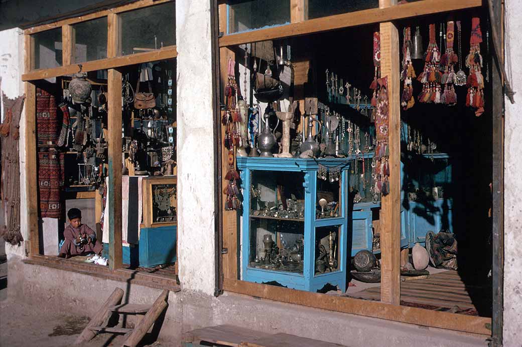 Handicraft shops
