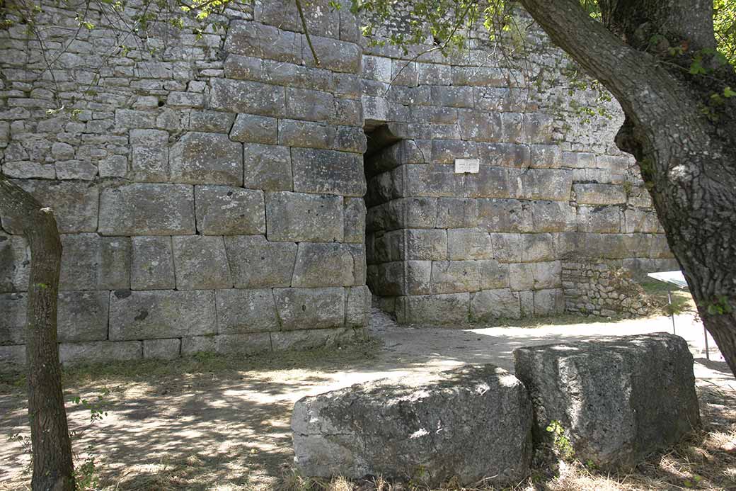 Cyclopean Wall