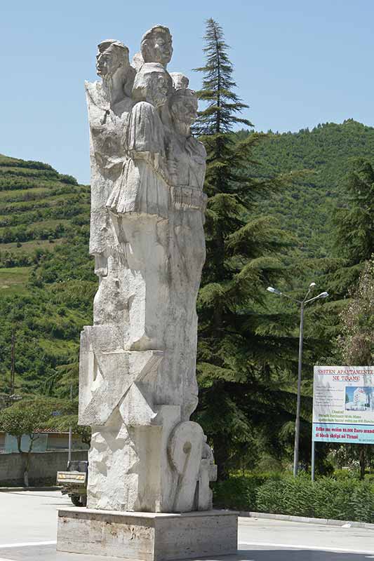 Monument, Çorovoda