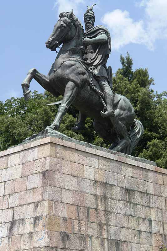 Statue of Skanderbeg