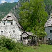 Houses in Lelys