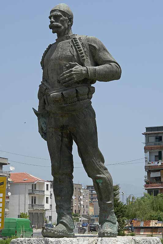Isa Boletini statue