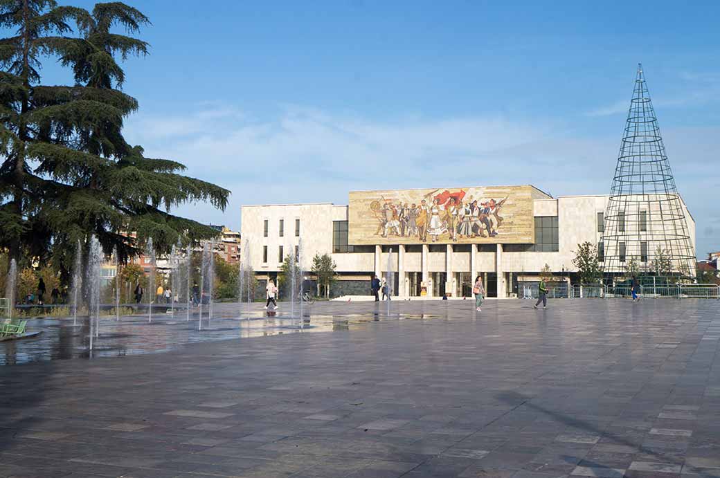 Skanderbeg Square