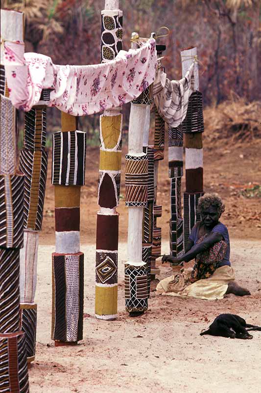 Pukumani poles