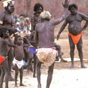 Children in clan dance