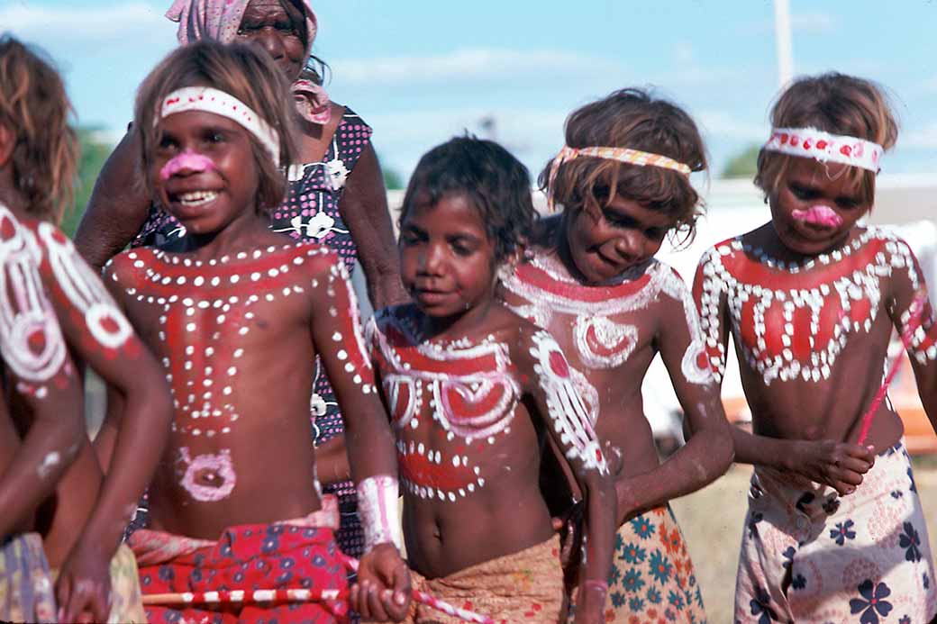 Small girls dancing