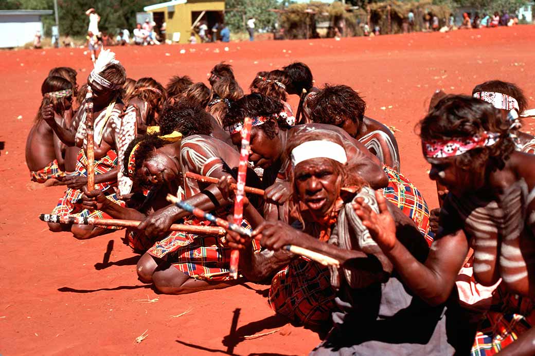 Warlpiri women dance