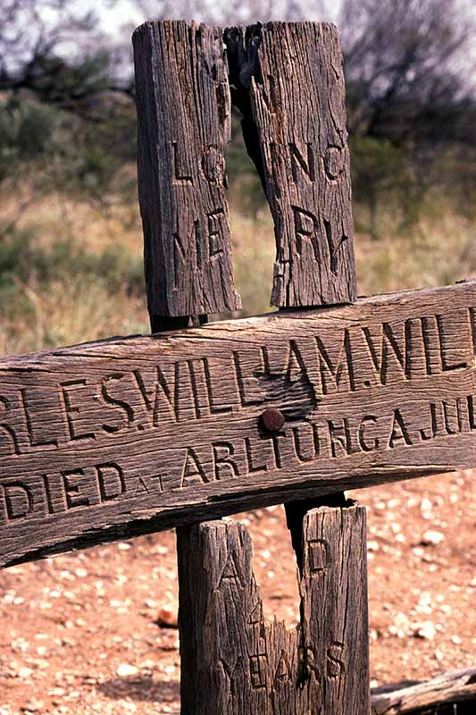 Grave marker, Arltunga