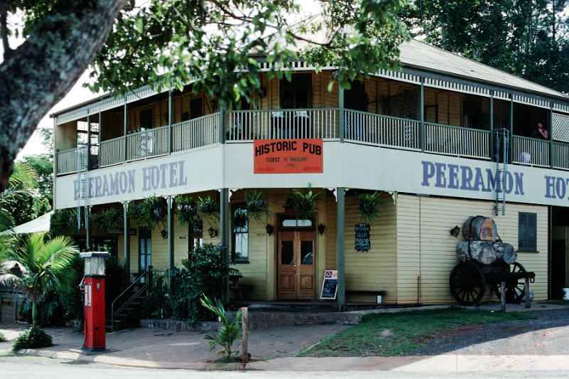 Peeramon Hotel