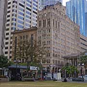 Manor Apartments, Queen Street