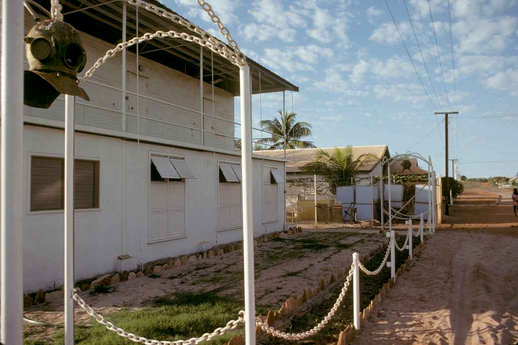 Dampier, Japanese diving quarter