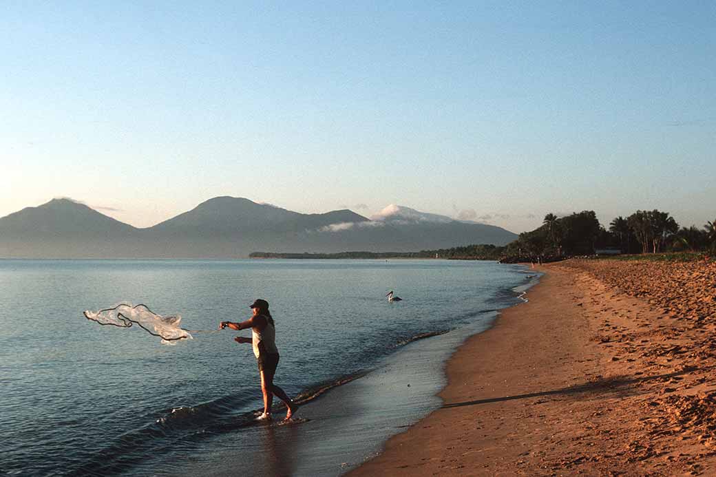 Holloways Beach