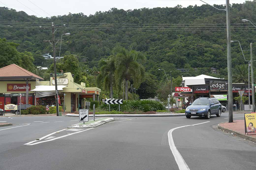 Roundabout, Edge Hill