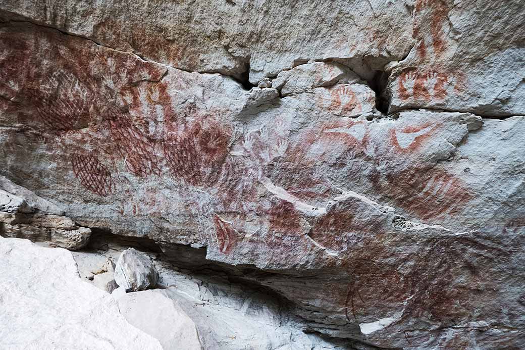 Aboriginal paintings, Cathedral Cave