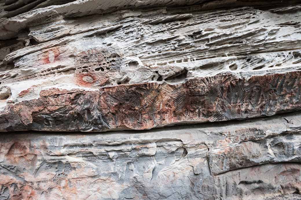 Aboriginal paintings, Cathedral Cave