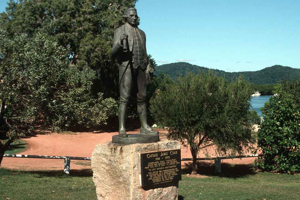 Captain Cook's statue