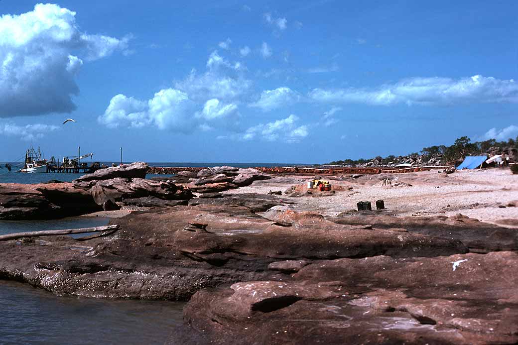 Bartalumba Bay