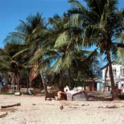 Beachfront, Umbakumba