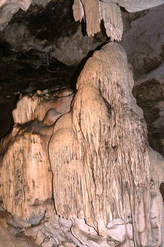 Cutta Cutta Caves