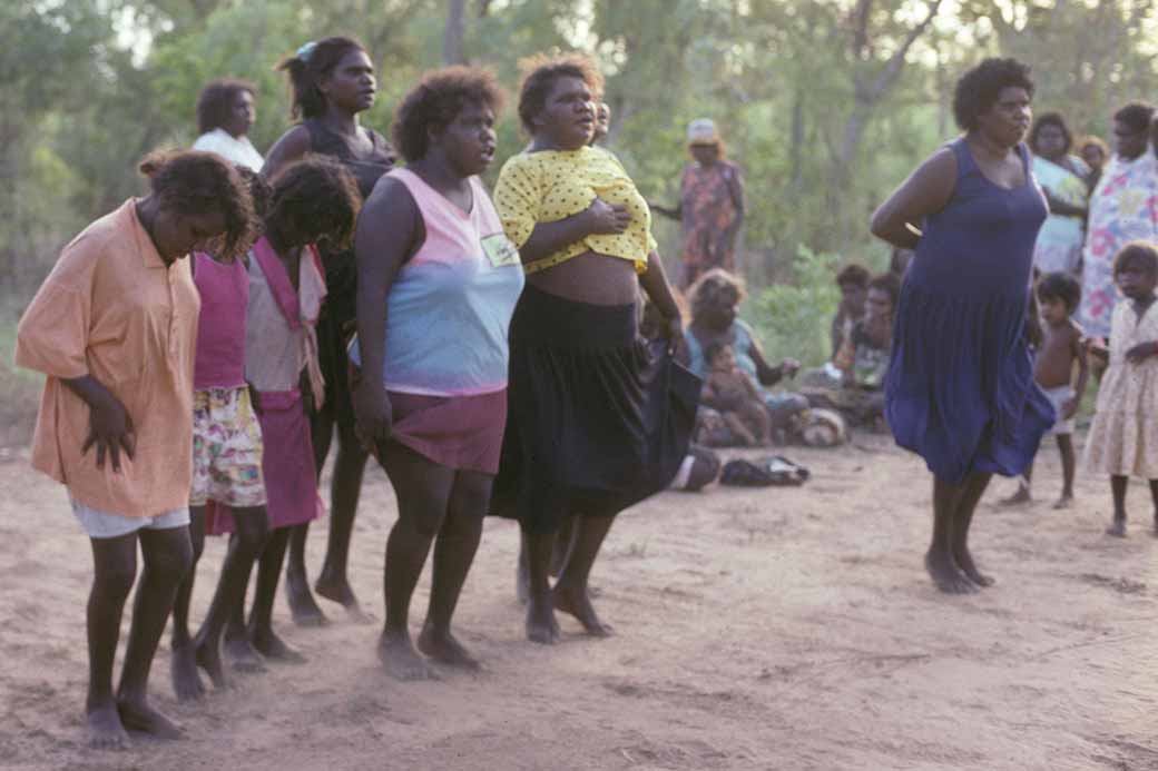 Garawa women dancing