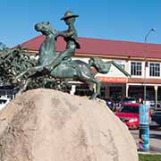 Statue “The Man from Snowy River”