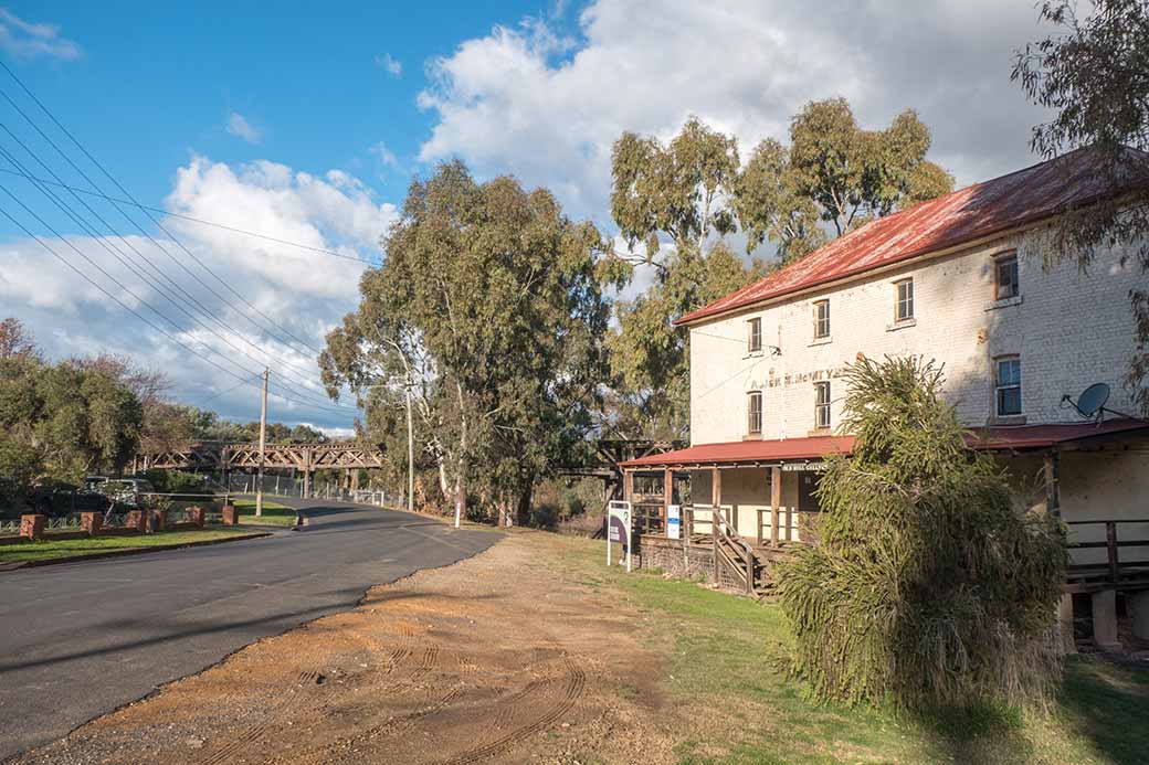 The Old Mill, Gundagai