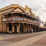 Beerpourium, Fremantle