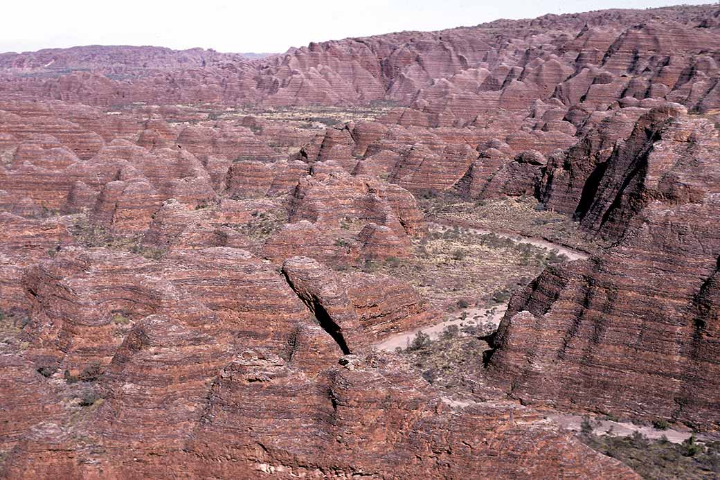 Colour banded domes