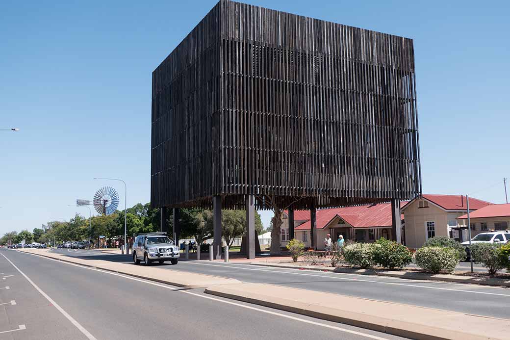 Tree of Knowledg, Barcaldine