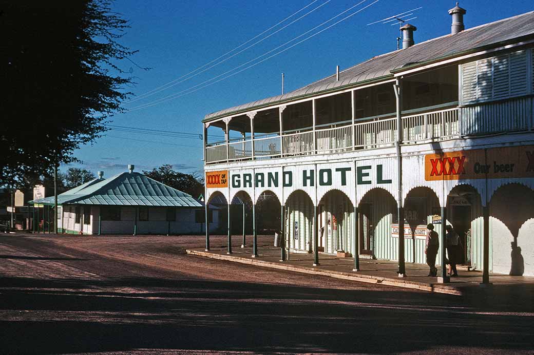 Grand Hotel, Hughenden