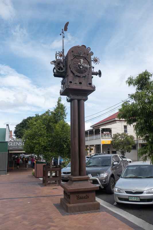 Blumbergville Clock