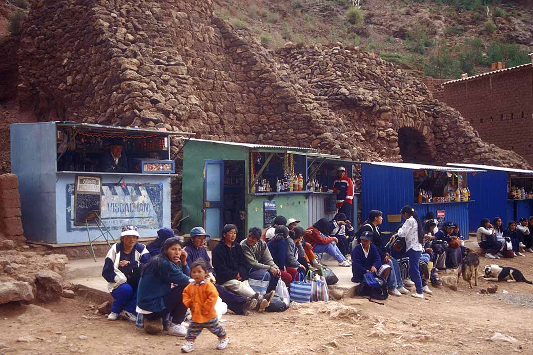 Waiting in Tarapaya