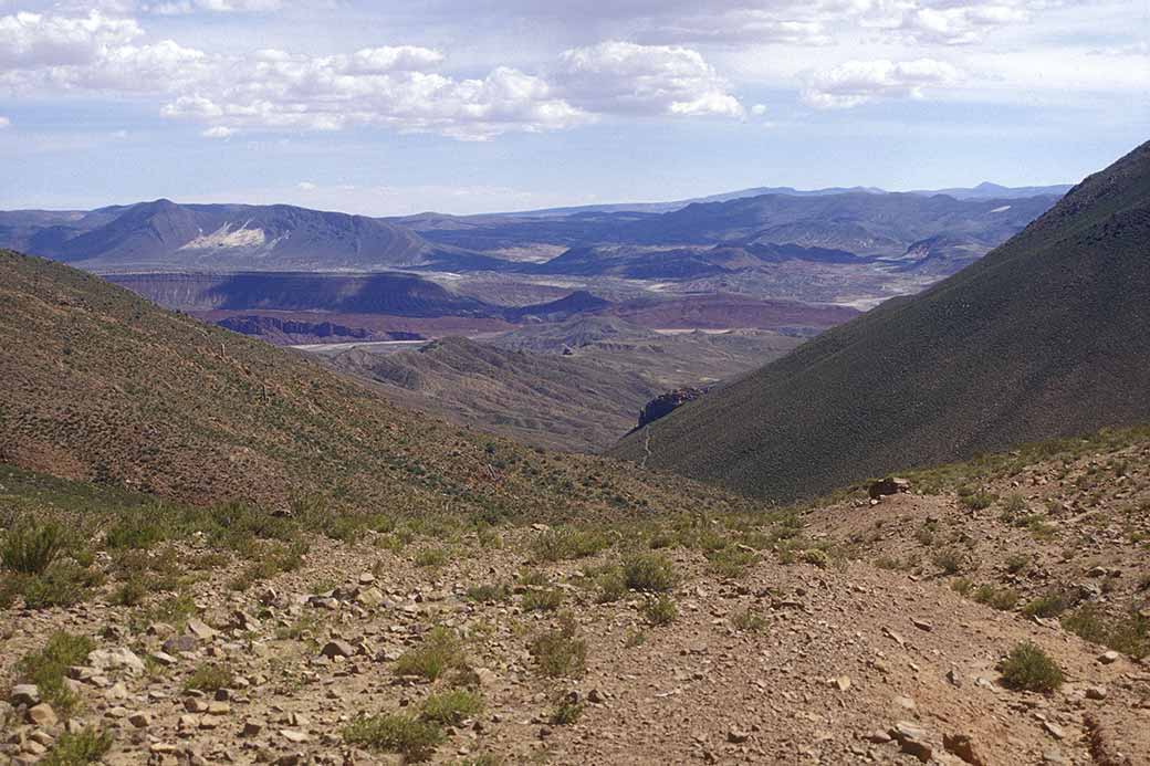 Valley along the road