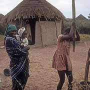 Pounding maize, Khudumelapye