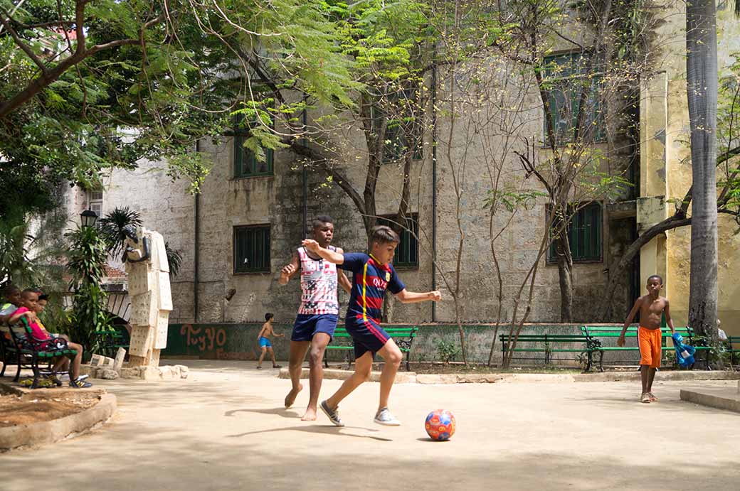 Playing football in Parque Humboldt