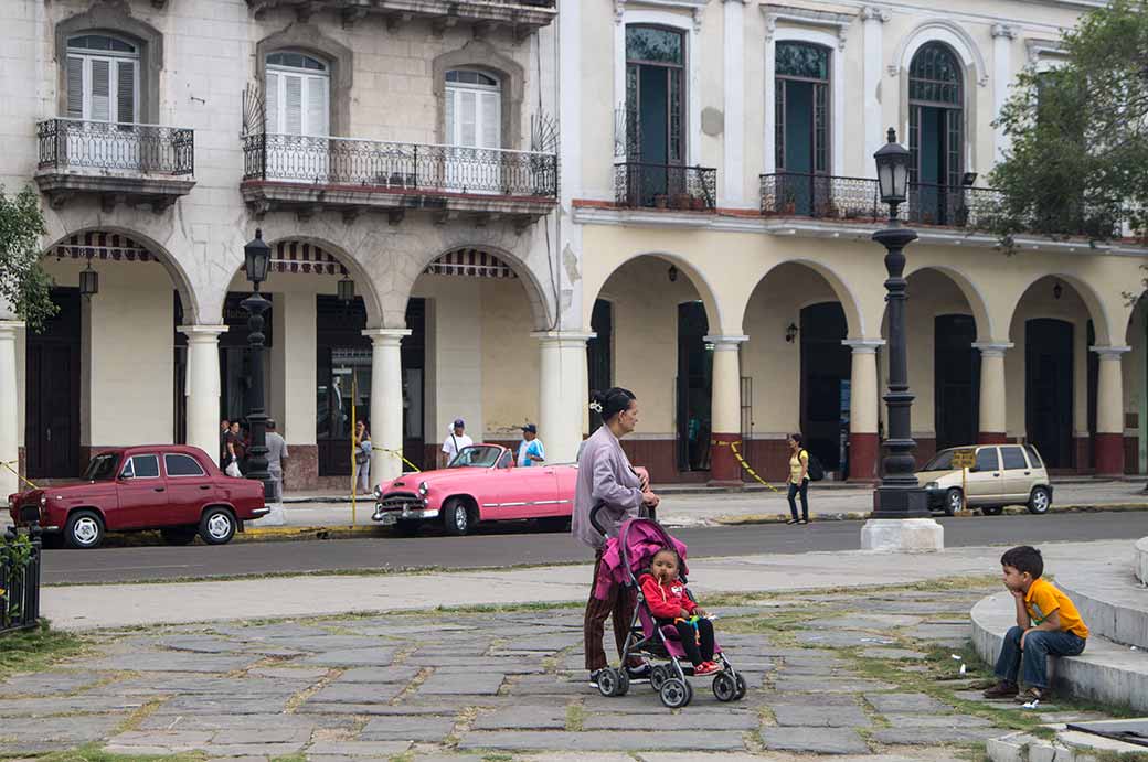 Along the Paseo de Martí