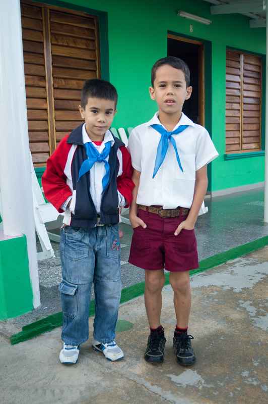 Boys ready for school, Viñales