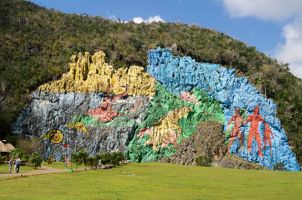 Mural de la Prehistoria