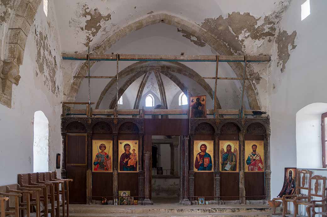 Interior of Agios Thyrsos