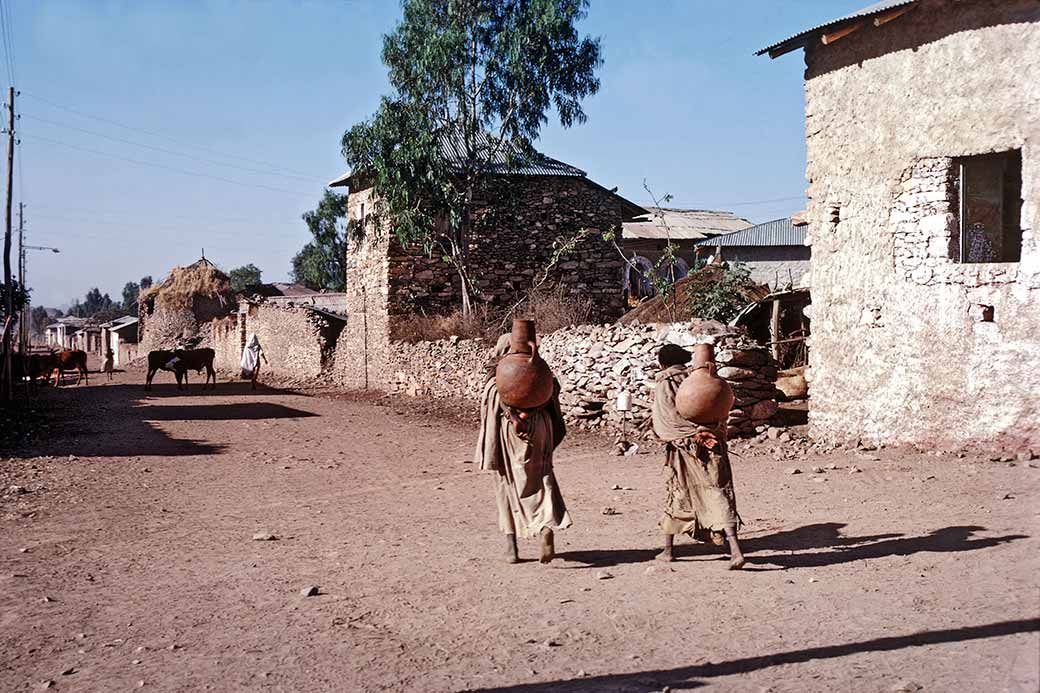 Outskirts, Aksum