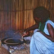 Cooking 'injera'