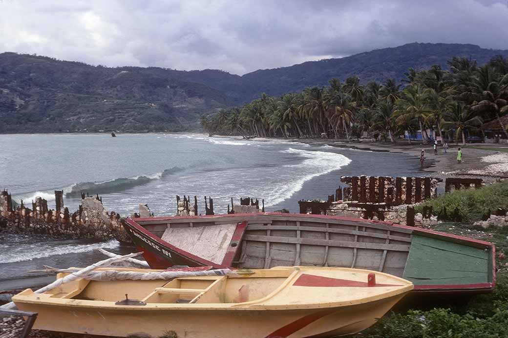 Along the Baie de Jacmel