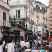 Via Lorenzo d'Amalfi